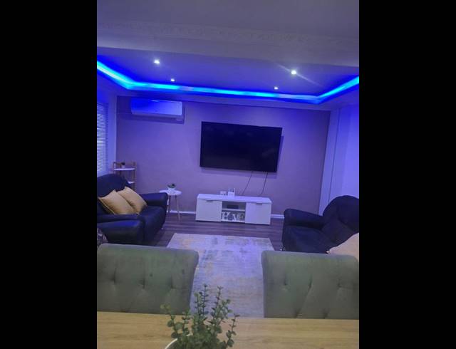 3 BEDROOM HOUSE FOR SALE IN CROSSMOOR